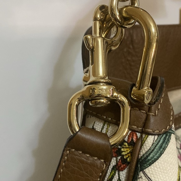 Gucci Bamboo White Floral Canvas Two Way Tote Bag - Picture 5 of 17